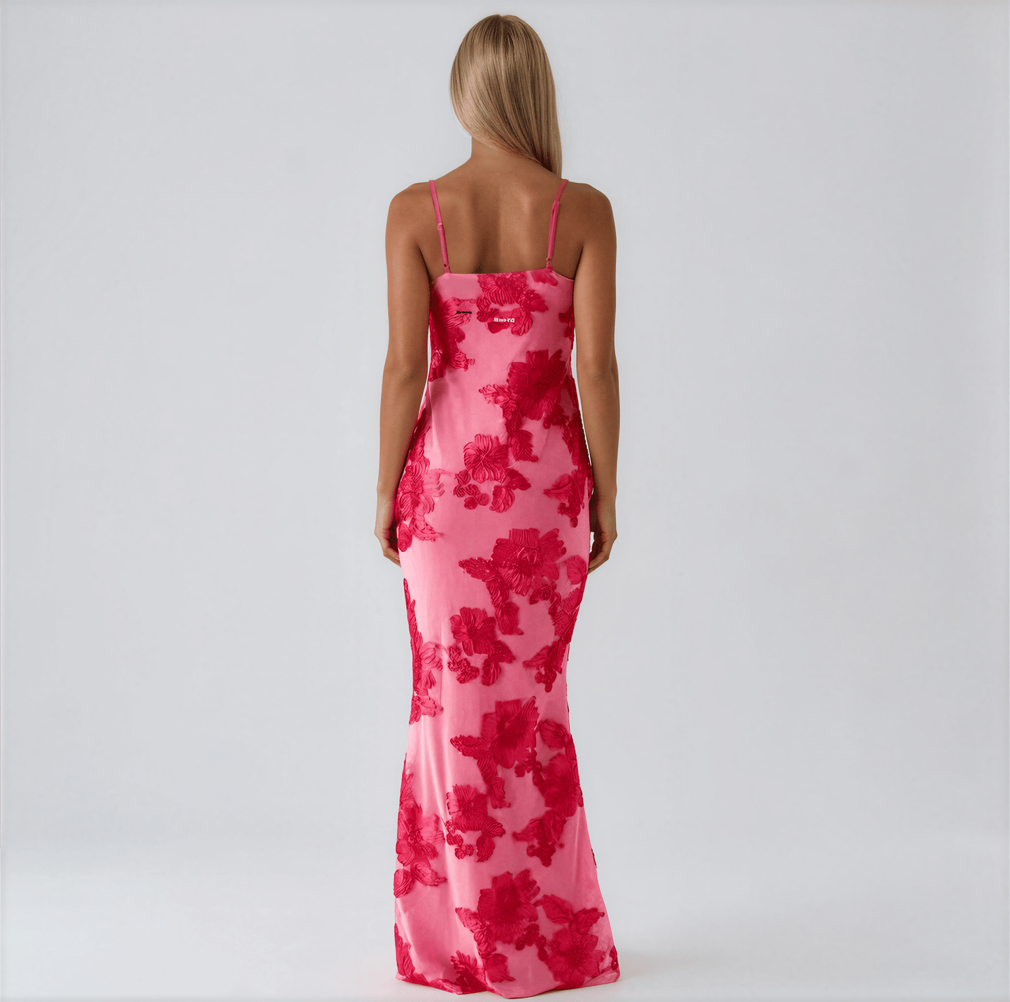 Luna maxi dress - 𝘽𝙖𝙨𝙞𝙘 𝙇𝙞𝙣𝙚