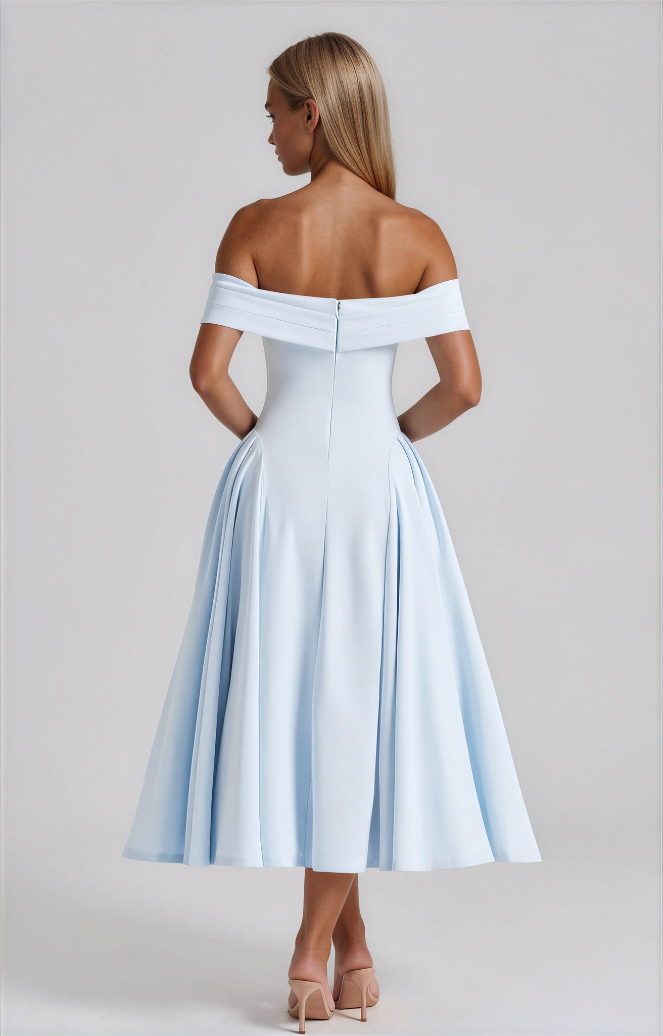 Aria midi dress - 𝘽𝙖𝙨𝙞𝙘 𝙇𝙞𝙣𝙚