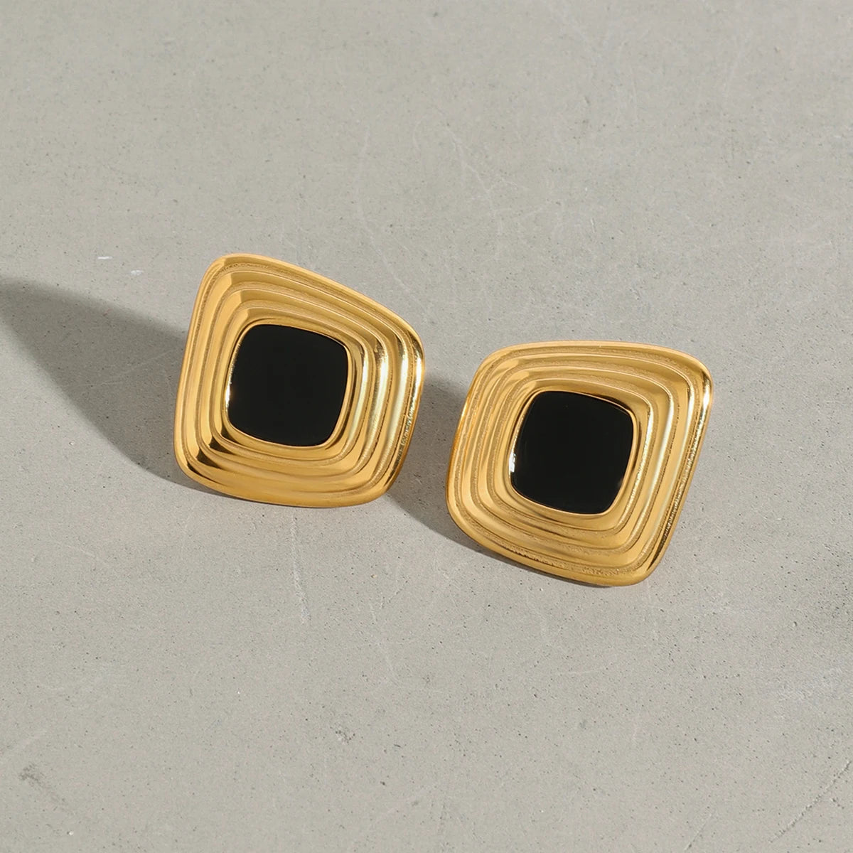 Shiri earrings