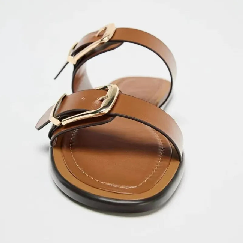 Nivi sandals