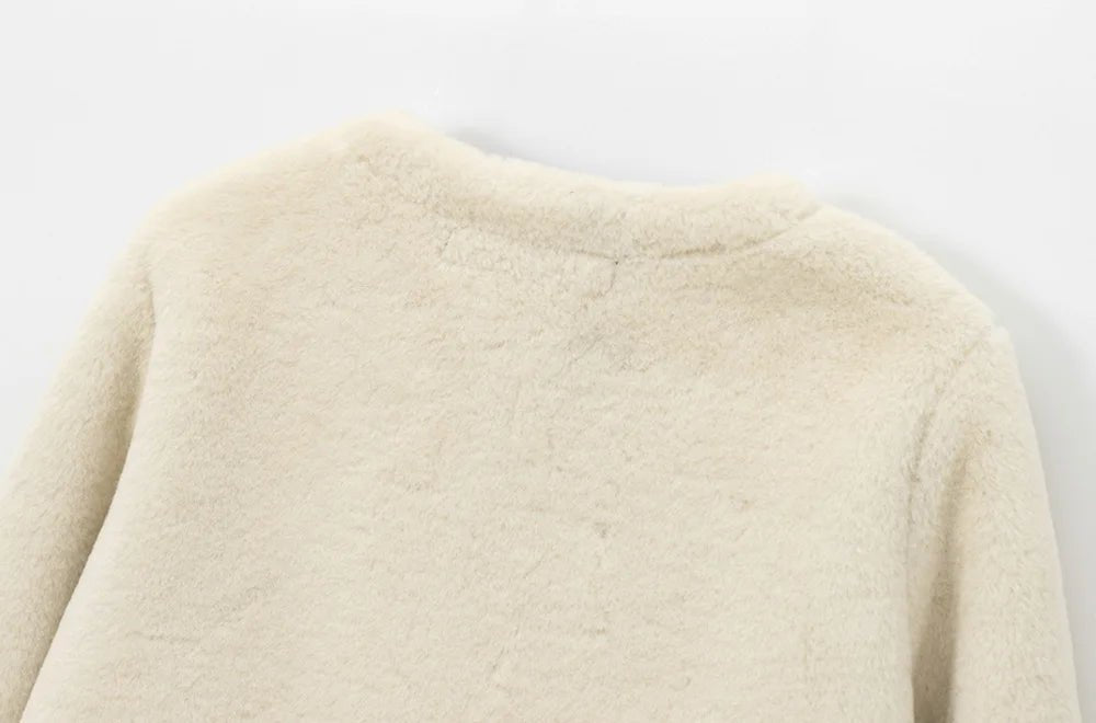 Nika coat - 𝘽𝙖𝙨𝙞𝙘 𝙇𝙞𝙣𝙚