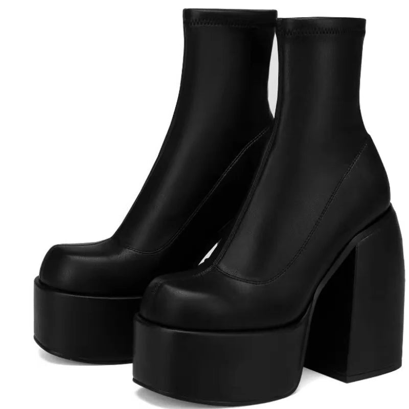 Yuval boots
