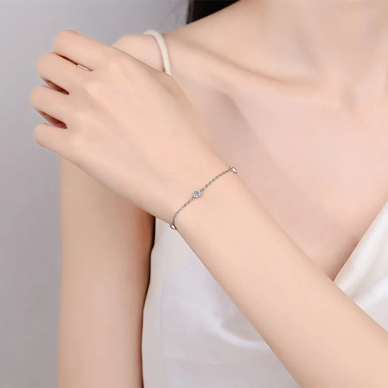 Bracelets with Moissanite stone