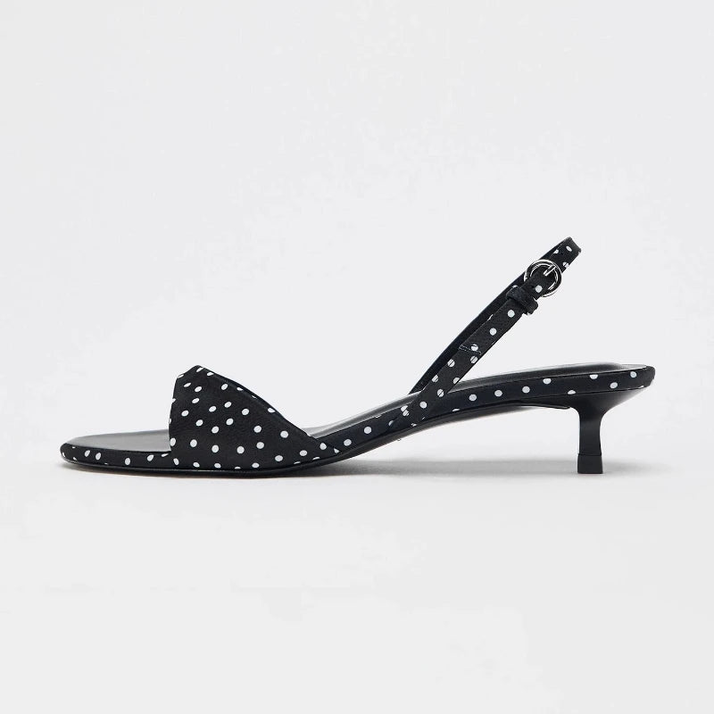 Dot heels