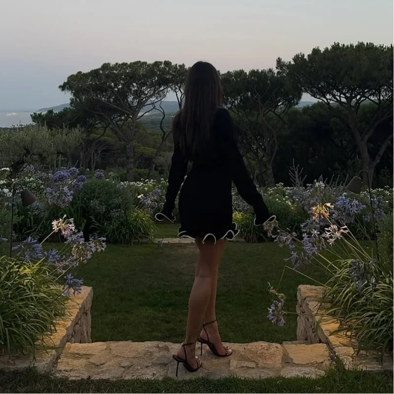 שמלת מיני-אריציה