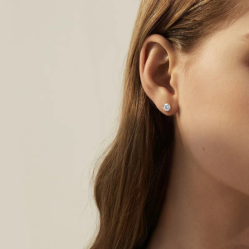 Round Moissanite earrings