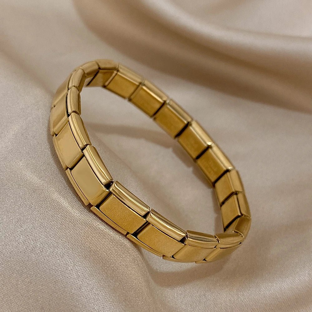 Vintage Bracelets - 𝘽𝙖𝙨𝙞𝙘 𝙇𝙞𝙣𝙚