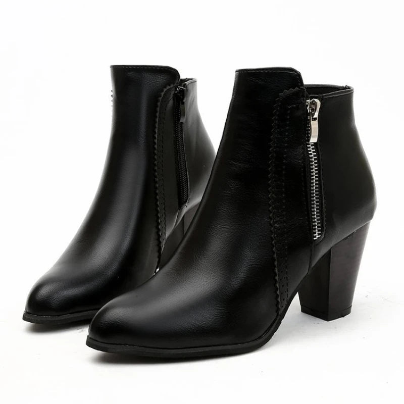 Yarin boots