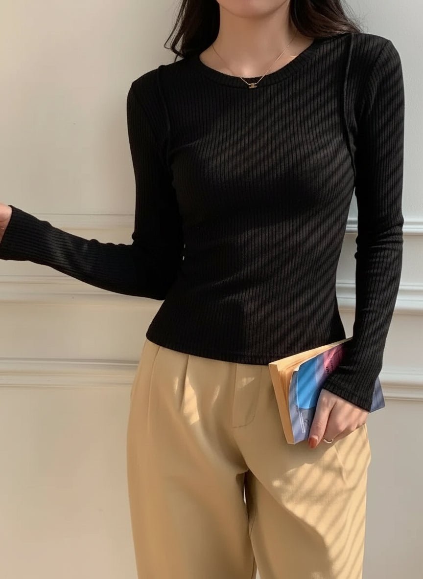 Yaeli Long shirt - 𝘽𝙖𝙨𝙞𝙘 𝙇𝙞𝙣𝙚