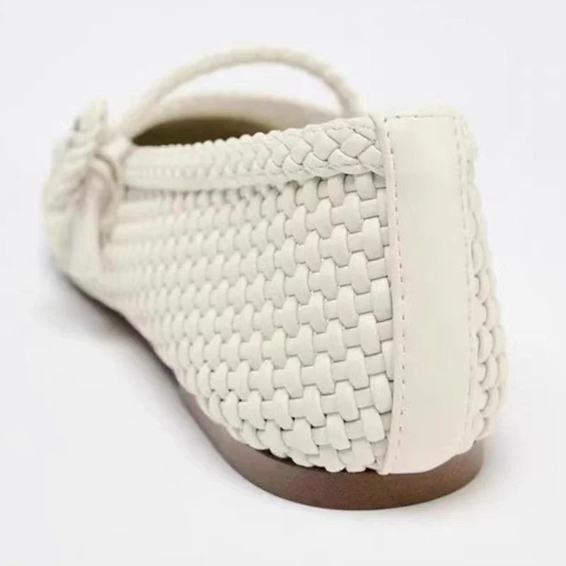 Yan flat shoes