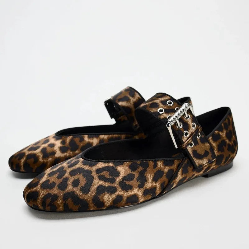 Maya flat shoes