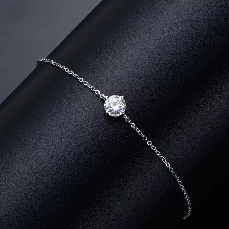 Bracelets with Moissanite stone