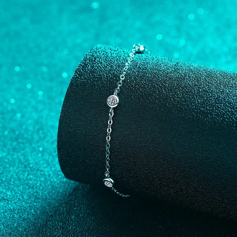 Bracelets with Moissanite stone