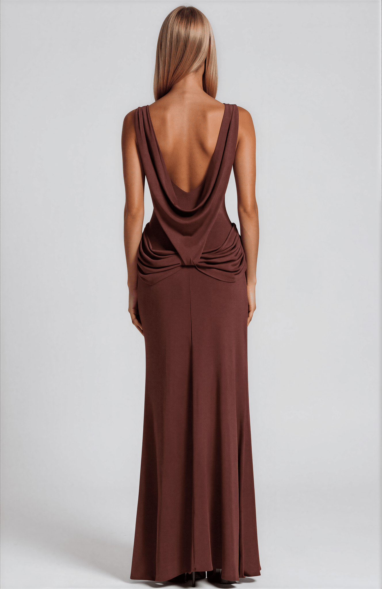 Ariana maxi dress - 𝘽𝙖𝙨𝙞𝙘 𝙇𝙞𝙣𝙚