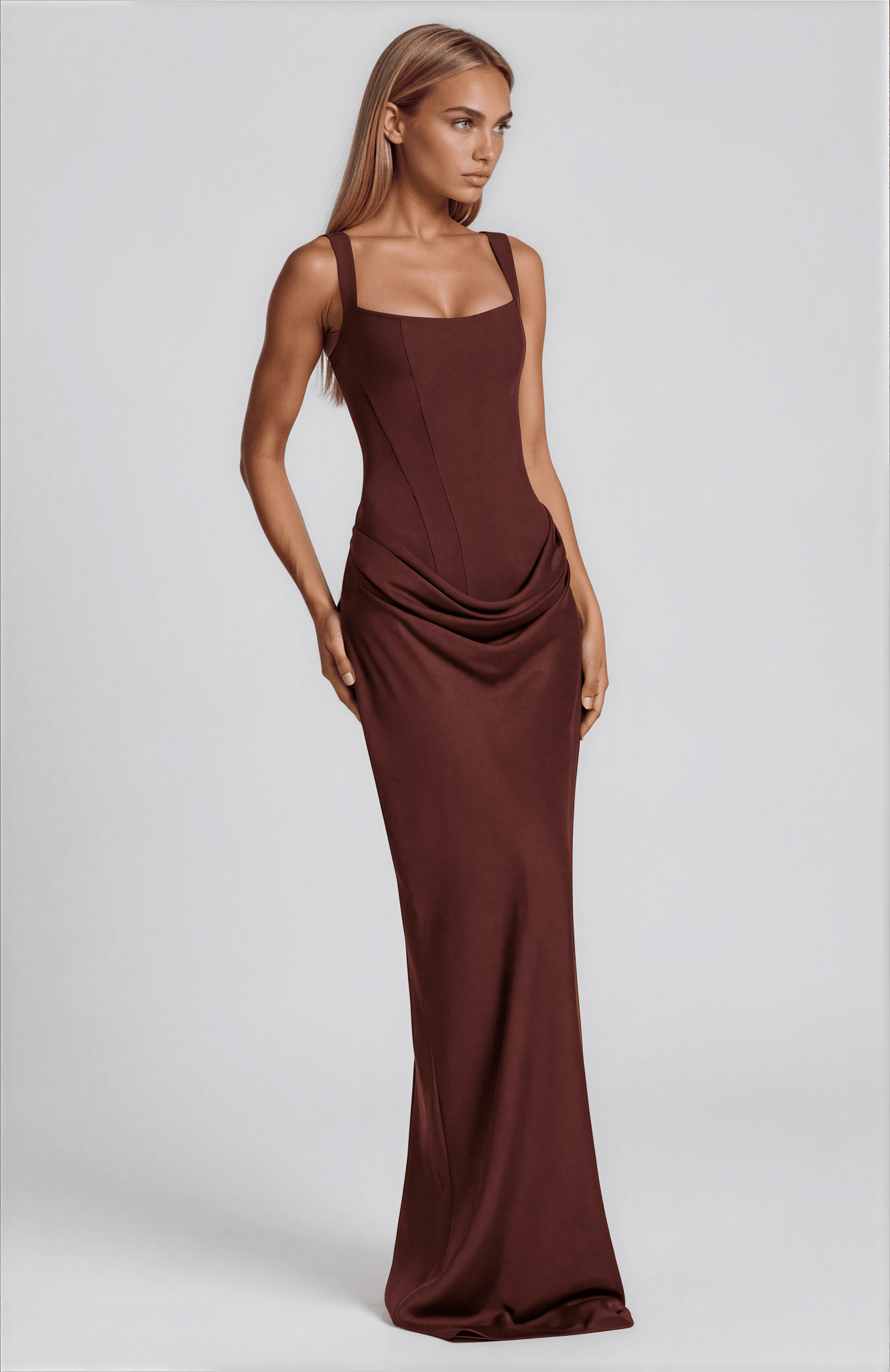 Laura maxi dress - 𝘽𝙖𝙨𝙞𝙘 𝙇𝙞𝙣𝙚