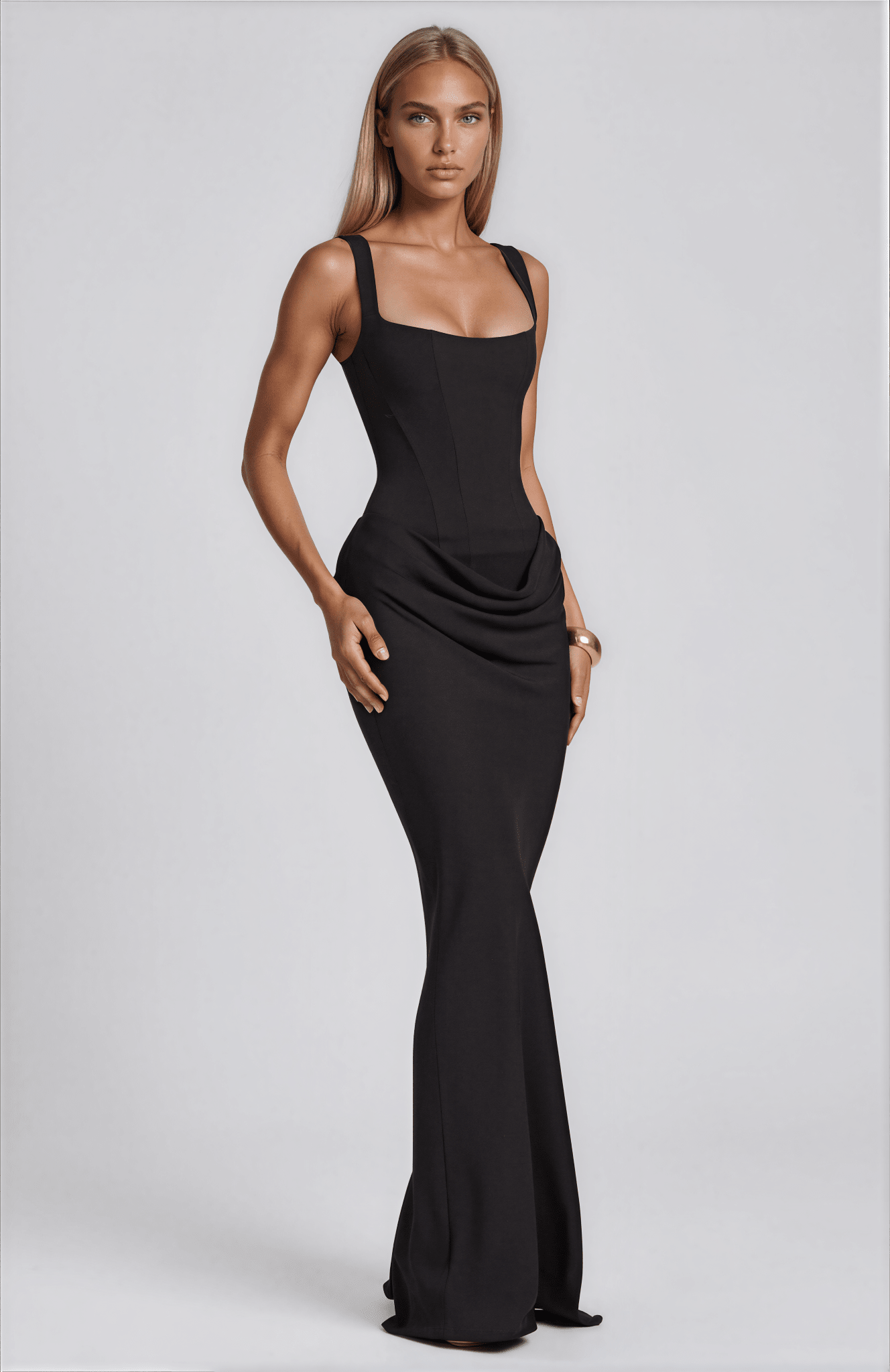 Laura maxi dress - 𝘽𝙖𝙨𝙞𝙘 𝙇𝙞𝙣𝙚