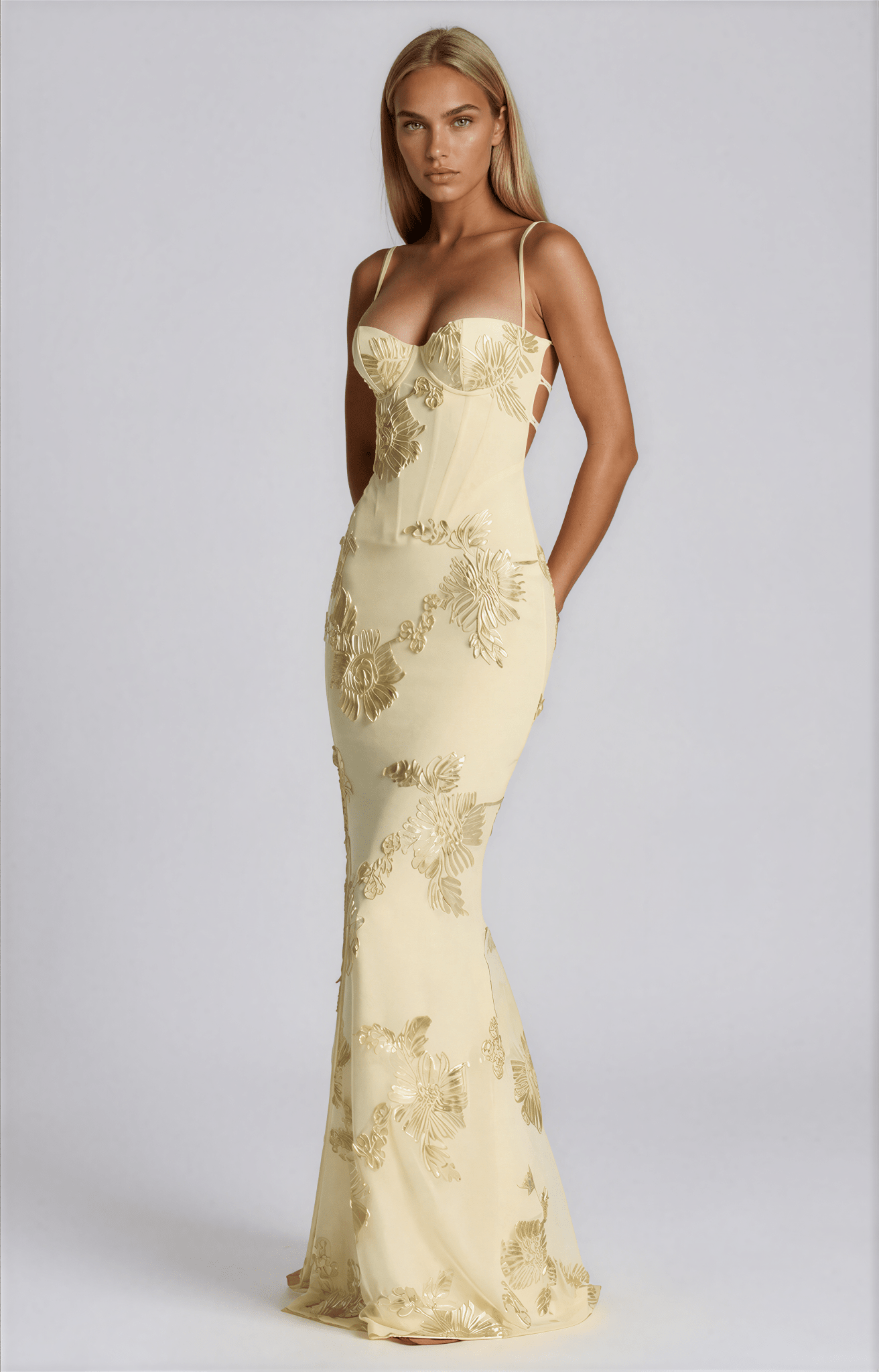 Semi maxi dress - 𝘽𝙖𝙨𝙞𝙘 𝙇𝙞𝙣𝙚