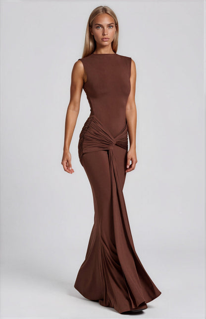 Amara maxi dress - 𝘽𝙖𝙨𝙞𝙘 𝙇𝙞𝙣𝙚