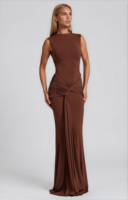 Amara maxi dress - 𝘽𝙖𝙨𝙞𝙘 𝙇𝙞𝙣𝙚