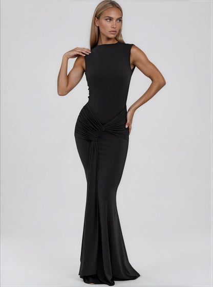 Amara maxi dress - 𝘽𝙖𝙨𝙞𝙘 𝙇𝙞𝙣𝙚