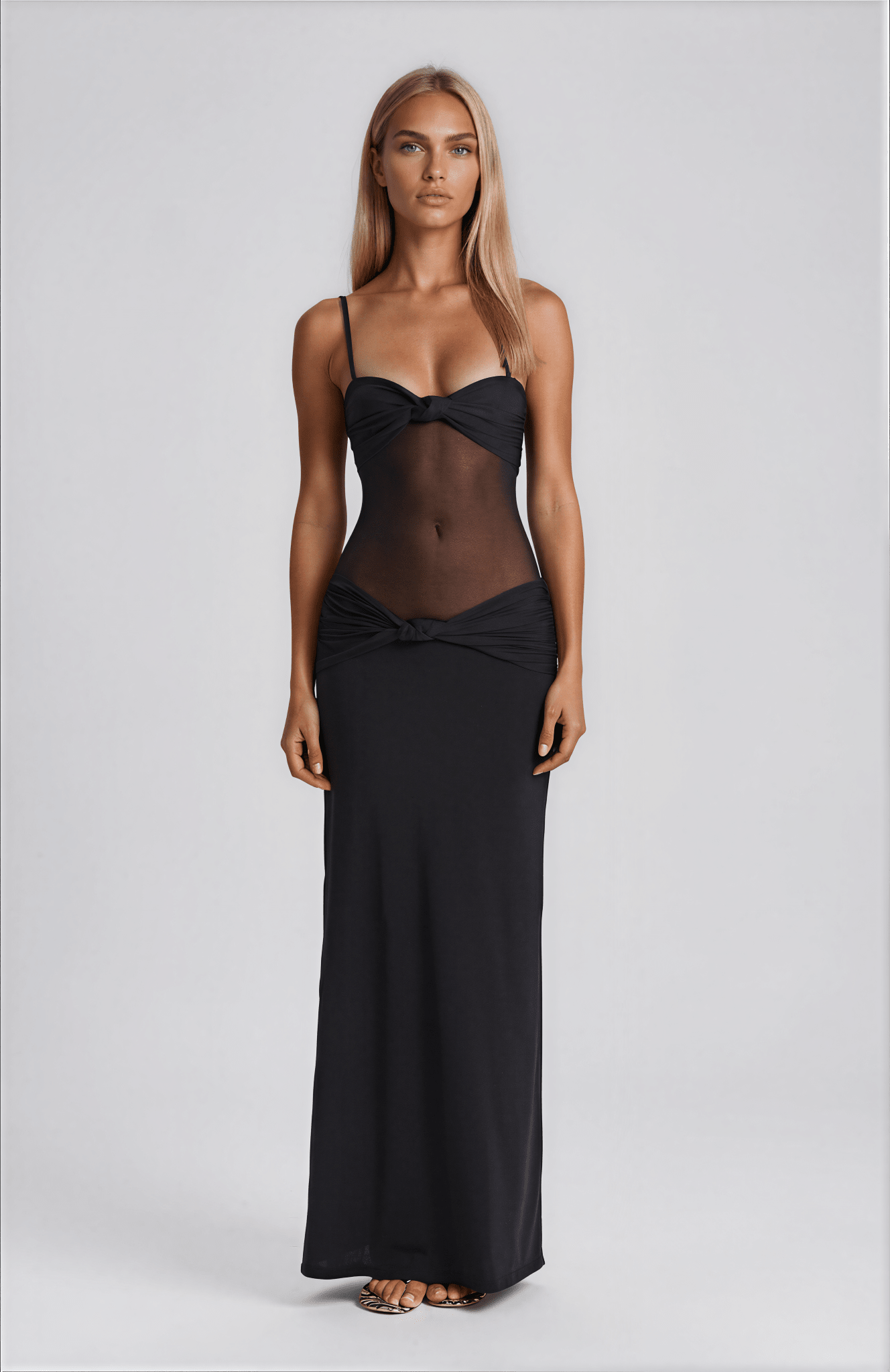 Mishi maxi dress - 𝘽𝙖𝙨𝙞𝙘 𝙇𝙞𝙣𝙚