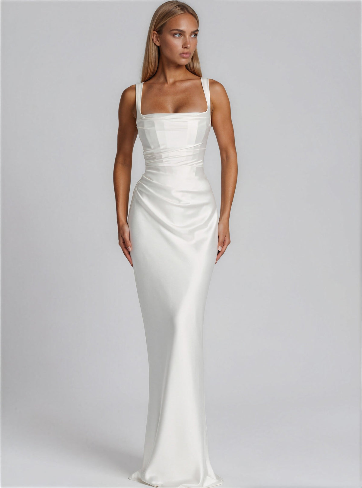Maze maxi dress - 𝘽𝙖𝙨𝙞𝙘 𝙇𝙞𝙣𝙚