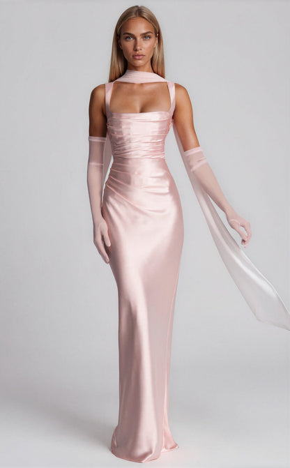 Maze maxi dress - 𝘽𝙖𝙨𝙞𝙘 𝙇𝙞𝙣𝙚