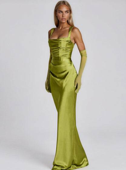 Maze maxi dress - 𝘽𝙖𝙨𝙞𝙘 𝙇𝙞𝙣𝙚