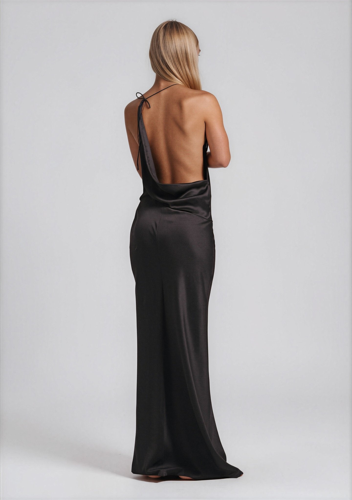 Ami maxi dress - 𝘽𝙖𝙨𝙞𝙘 𝙇𝙞𝙣𝙚