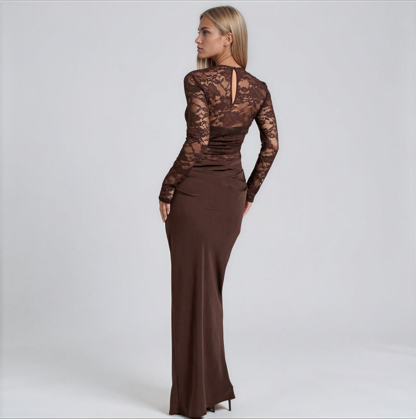 Venus maxi dress - 𝘽𝙖𝙨𝙞𝙘 𝙇𝙞𝙣𝙚