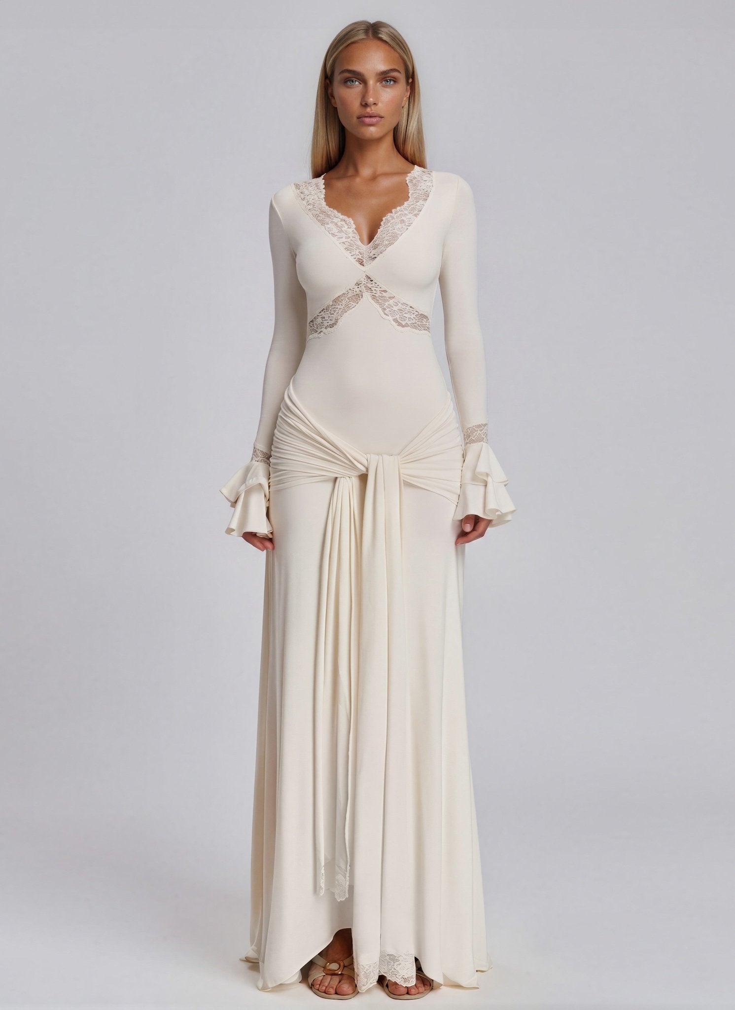 Aria maxi dress - 𝘽𝙖𝙨𝙞𝙘 𝙇𝙞𝙣𝙚