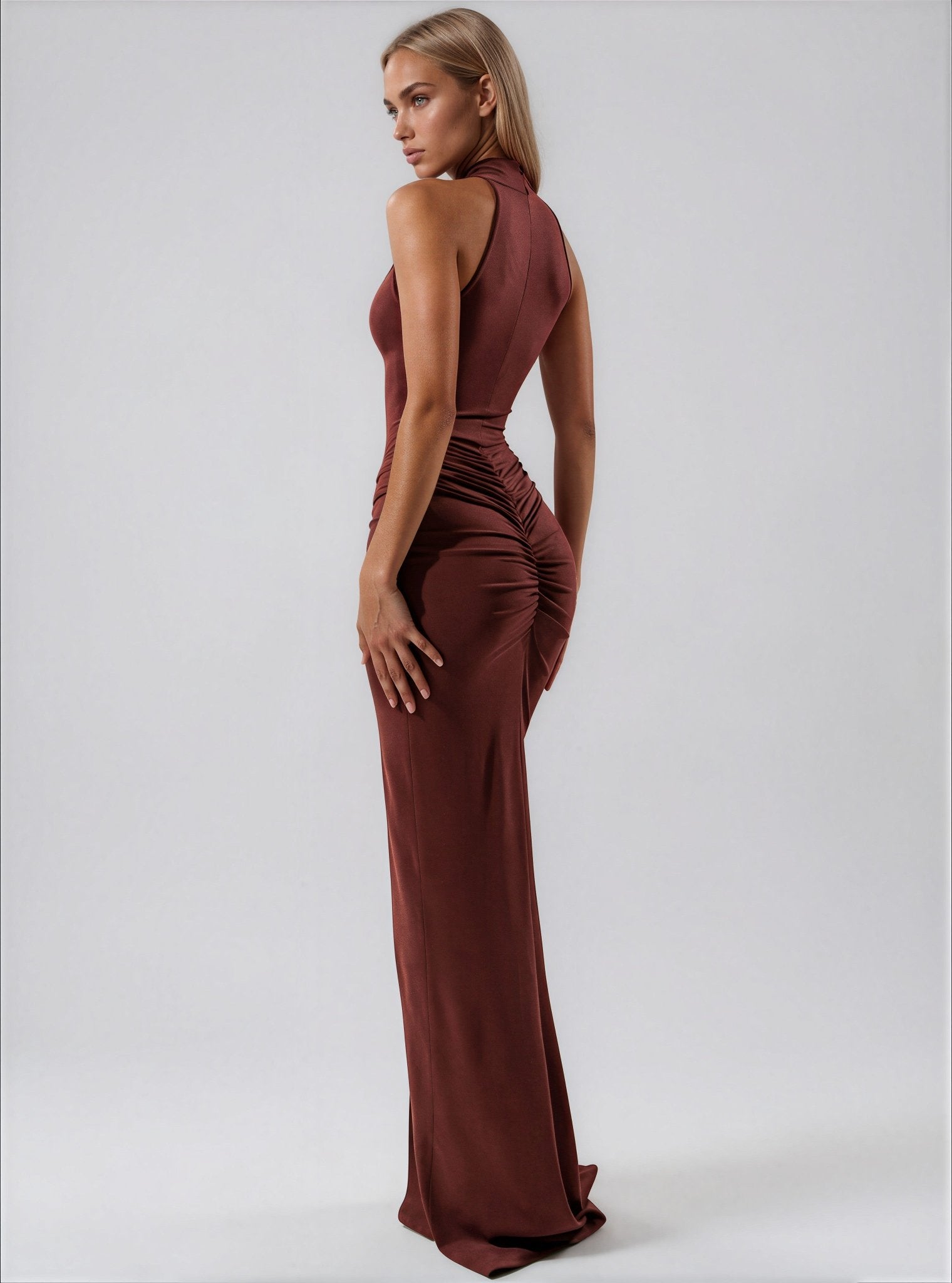 Veronika maxi dress - 𝘽𝙖𝙨𝙞𝙘 𝙇𝙞𝙣𝙚