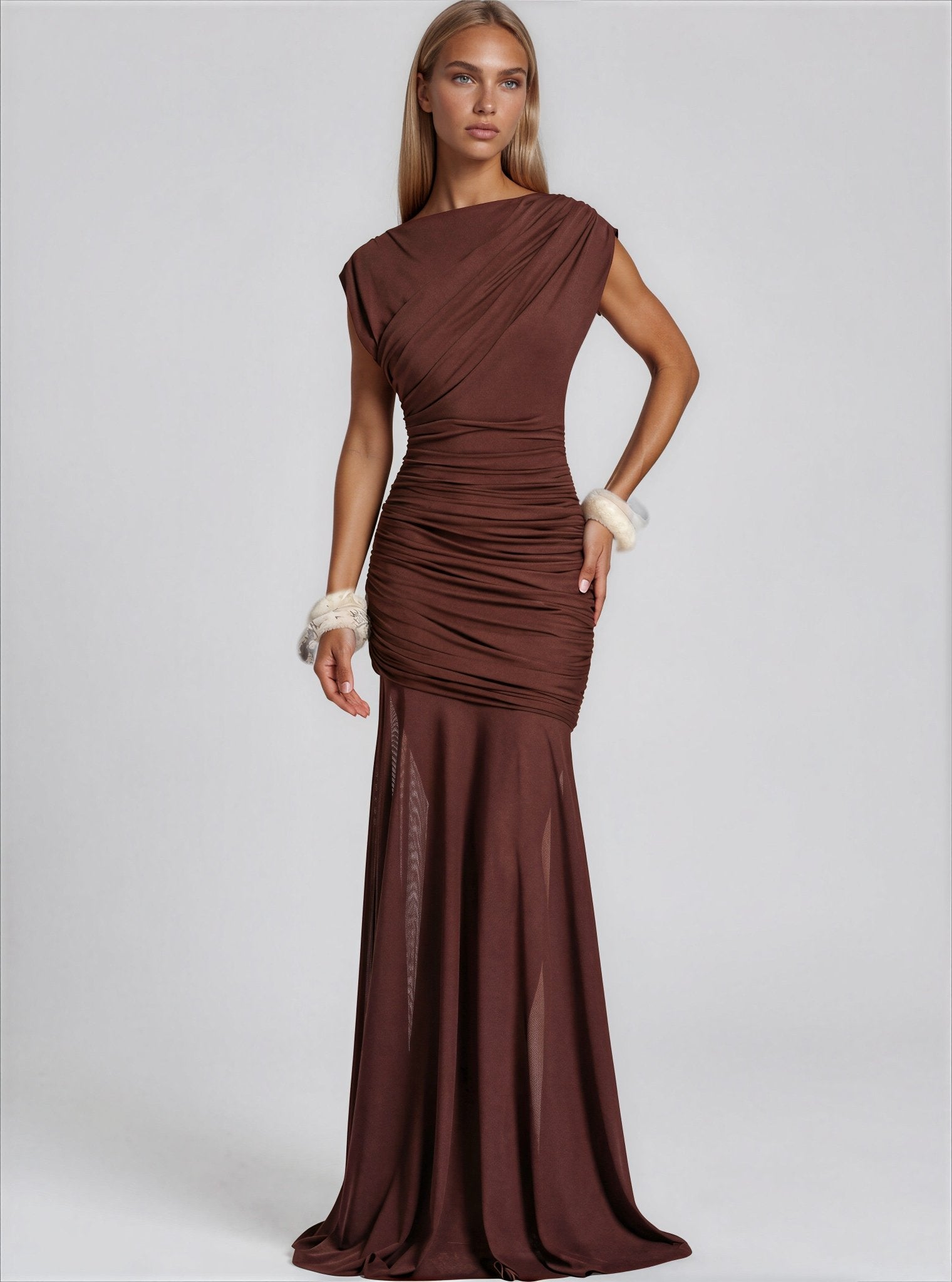 Mor maxi dress - 𝘽𝙖𝙨𝙞𝙘 𝙇𝙞𝙣𝙚