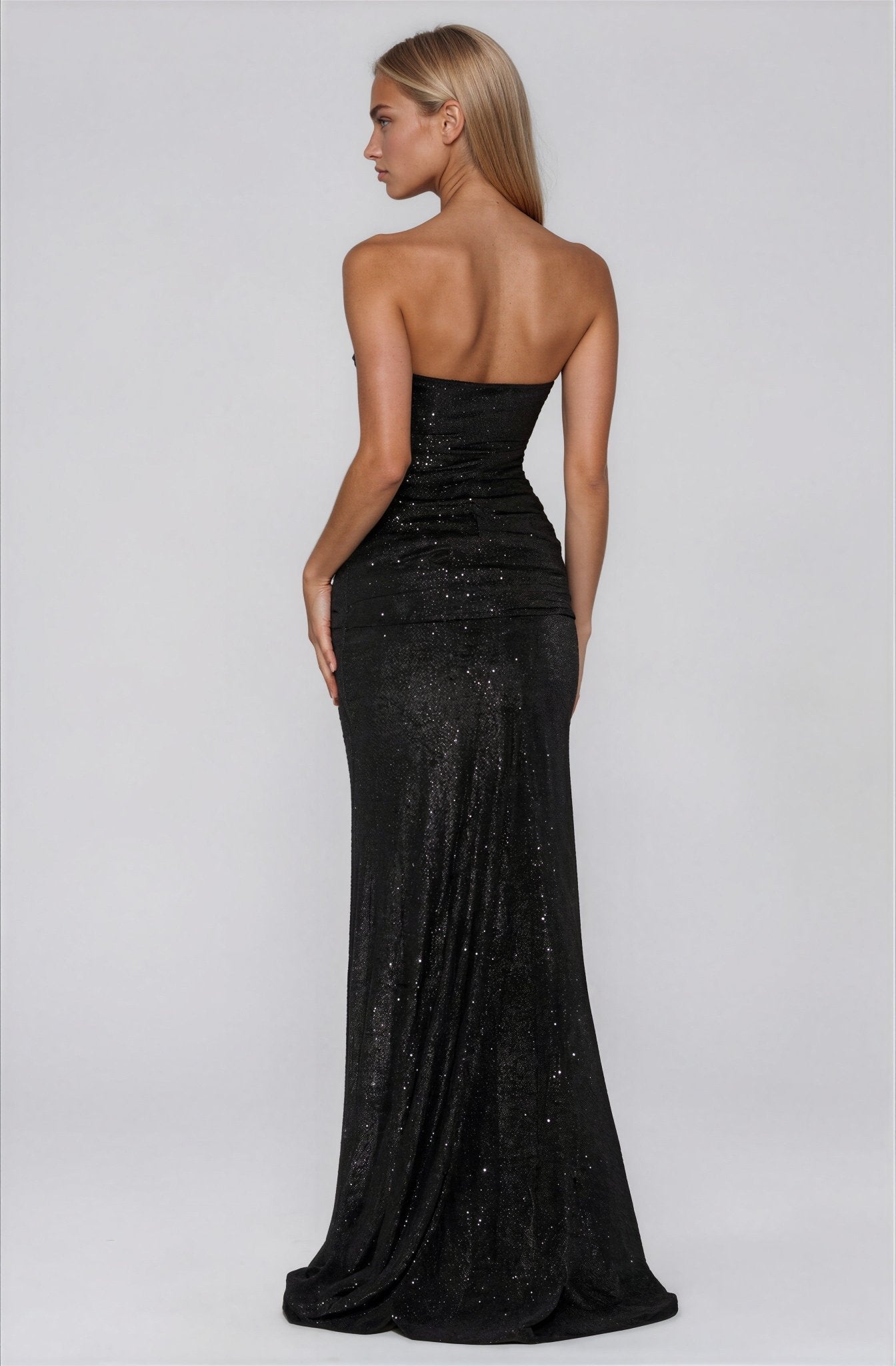 Viva maxi dress - 𝘽𝙖𝙨𝙞𝙘 𝙇𝙞𝙣𝙚