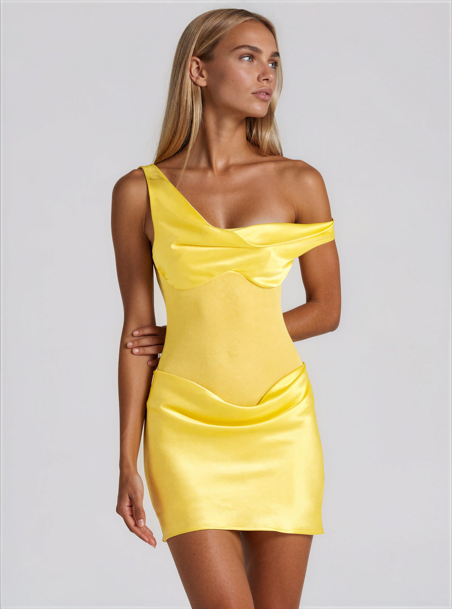 Noya mini dress - 𝘽𝙖𝙨𝙞𝙘 𝙇𝙞𝙣𝙚