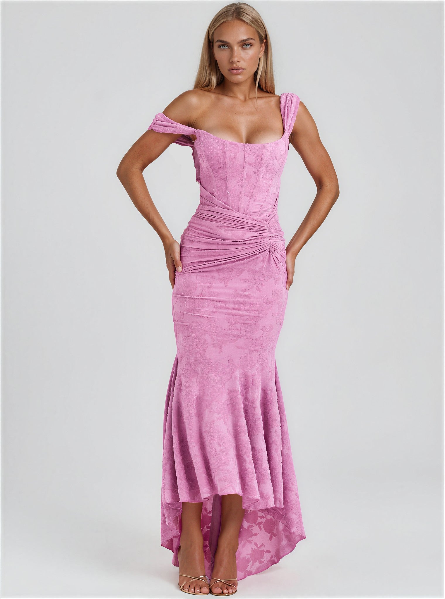 Romi midi dress - 𝘽𝙖𝙨𝙞𝙘 𝙇𝙞𝙣𝙚
