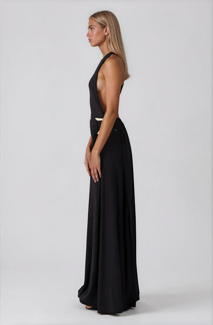 Adel maxi dress - 𝘽𝙖𝙨𝙞𝙘 𝙇𝙞𝙣𝙚