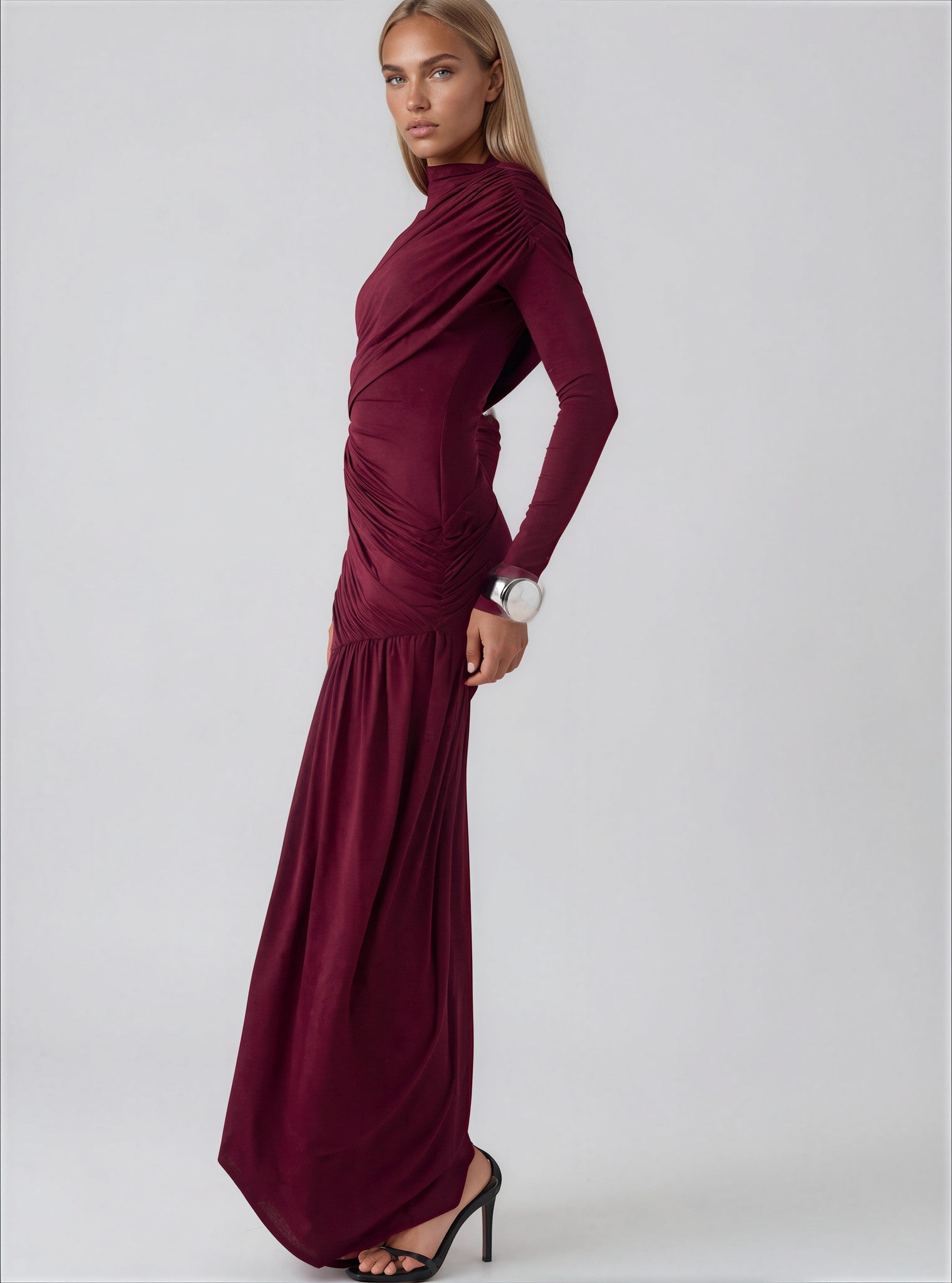 Lamier mini dress - 𝘽𝙖𝙨𝙞𝙘 𝙇𝙞𝙣𝙚