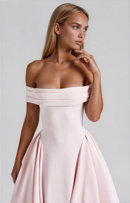 Aria midi dress - 𝘽𝙖𝙨𝙞𝙘 𝙇𝙞𝙣𝙚