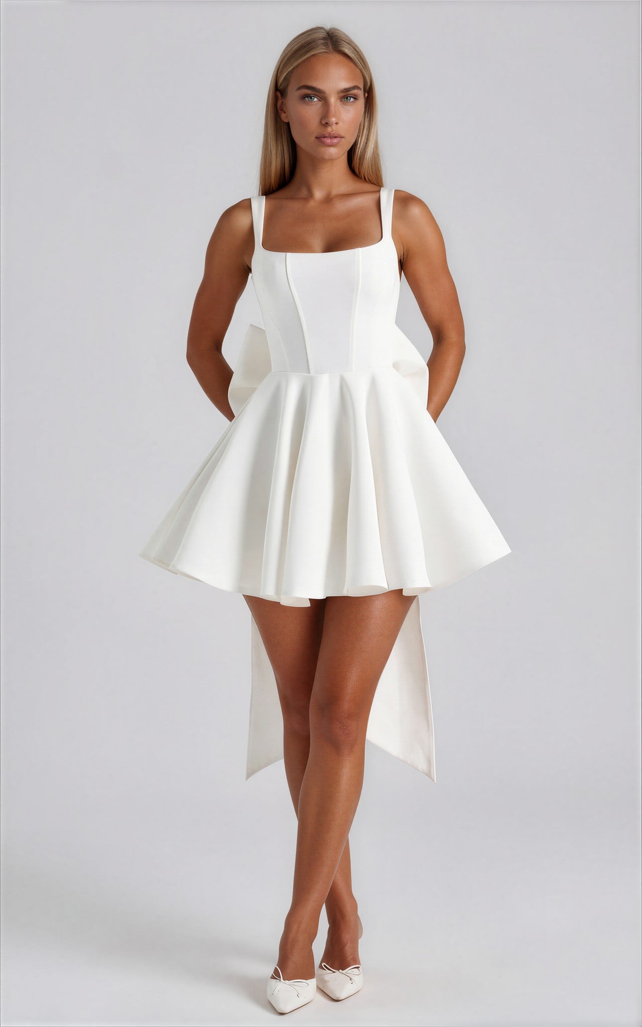 Caroline mini dress - 𝘽𝙖𝙨𝙞𝙘 𝙇𝙞𝙣𝙚