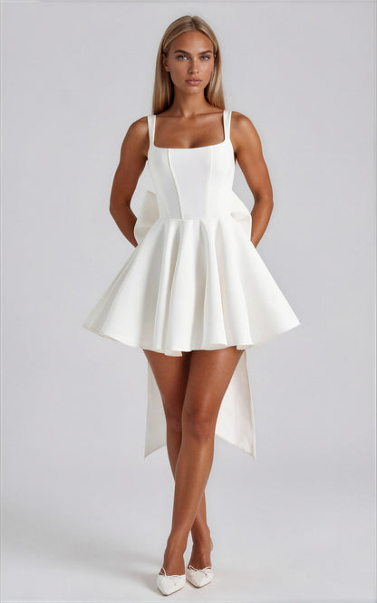 Caroline mini dress - 𝘽𝙖𝙨𝙞𝙘 𝙇𝙞𝙣𝙚