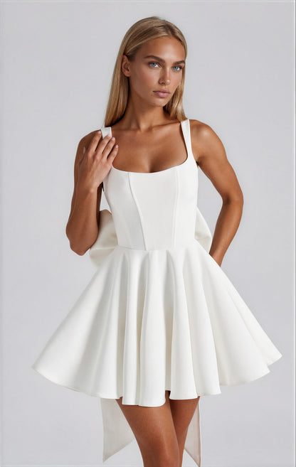 Caroline mini dress - 𝘽𝙖𝙨𝙞𝙘 𝙇𝙞𝙣𝙚
