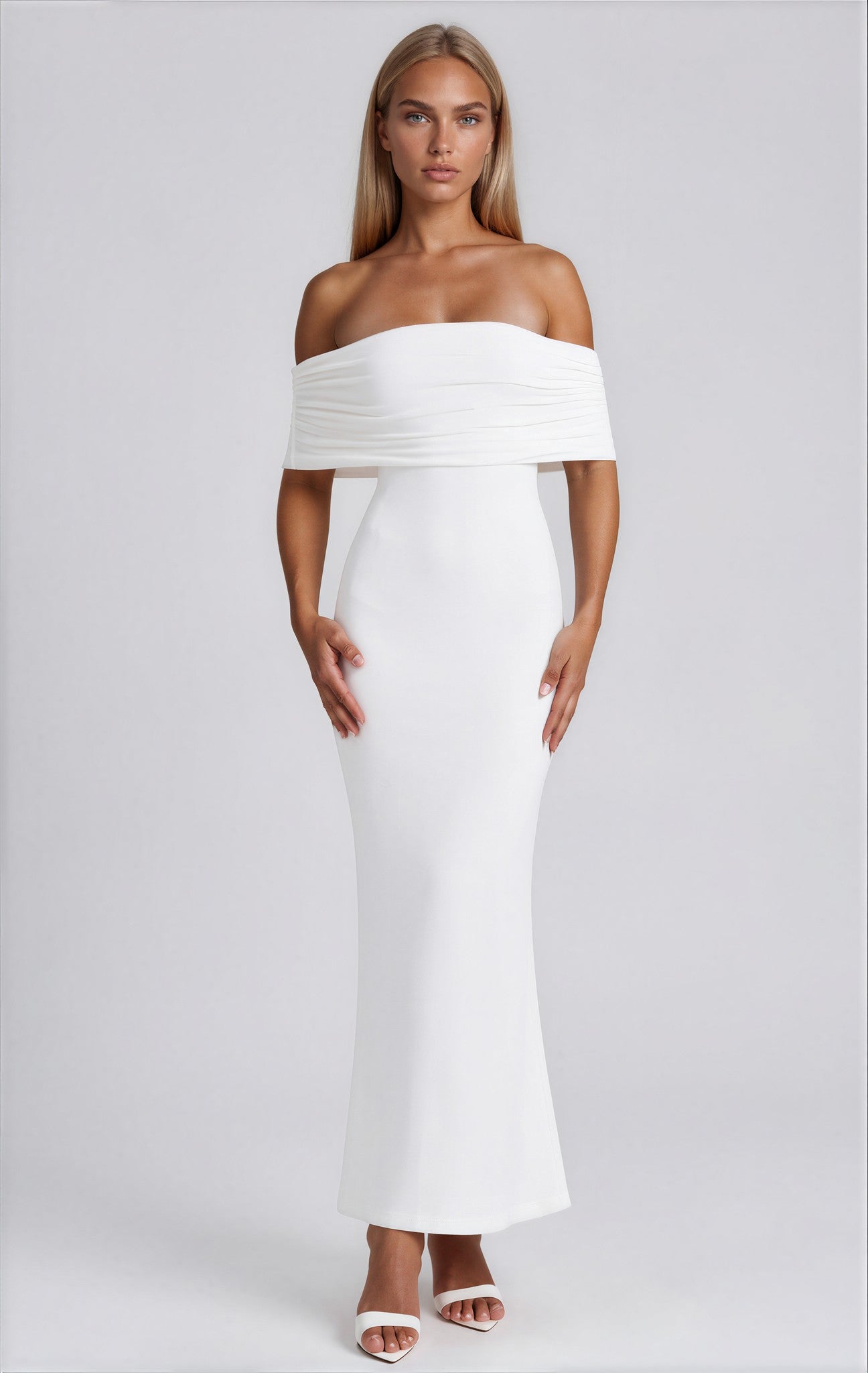 Dani maxi dress - 𝘽𝙖𝙨𝙞𝙘 𝙇𝙞𝙣𝙚