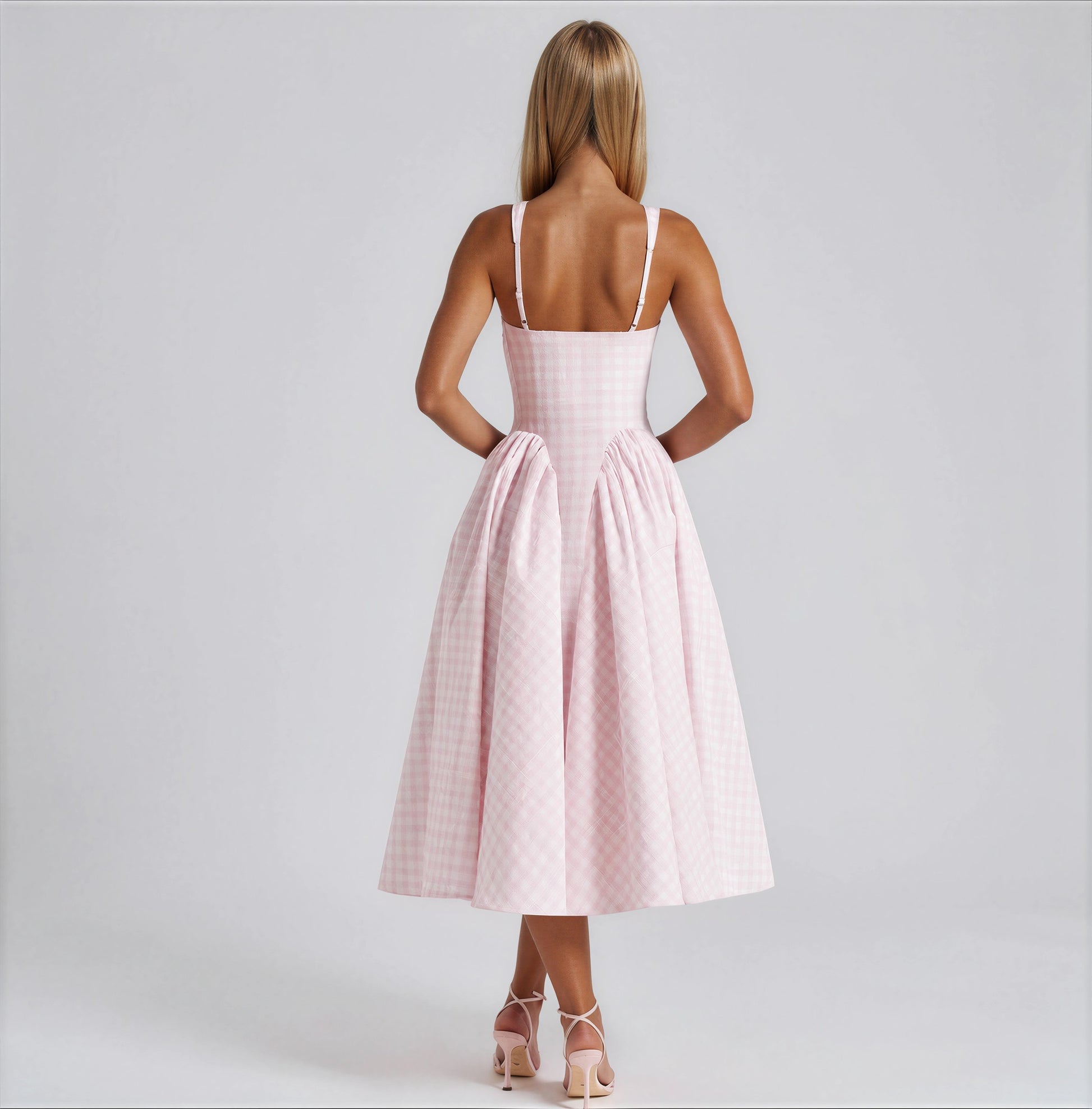Stephanie midi dress - 𝘽𝙖𝙨𝙞𝙘 𝙇𝙞𝙣𝙚