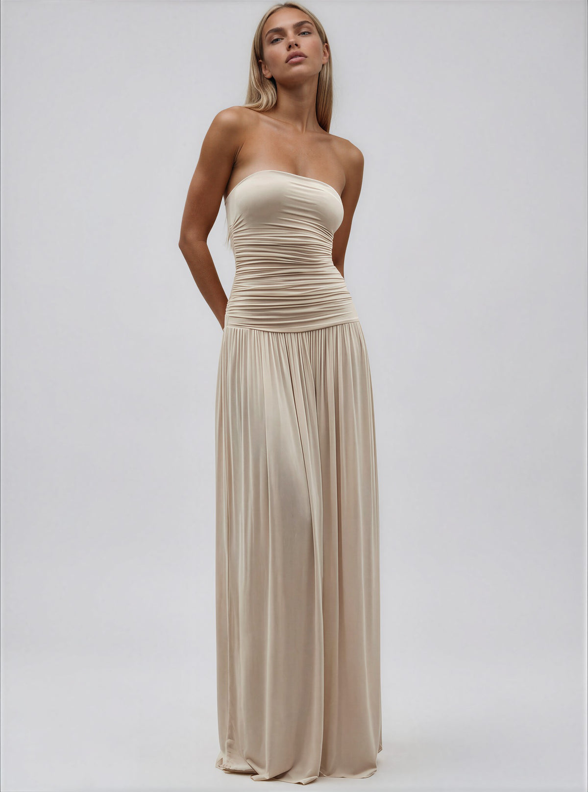 Maor maxi dress - 𝘽𝙖𝙨𝙞𝙘 𝙇𝙞𝙣𝙚