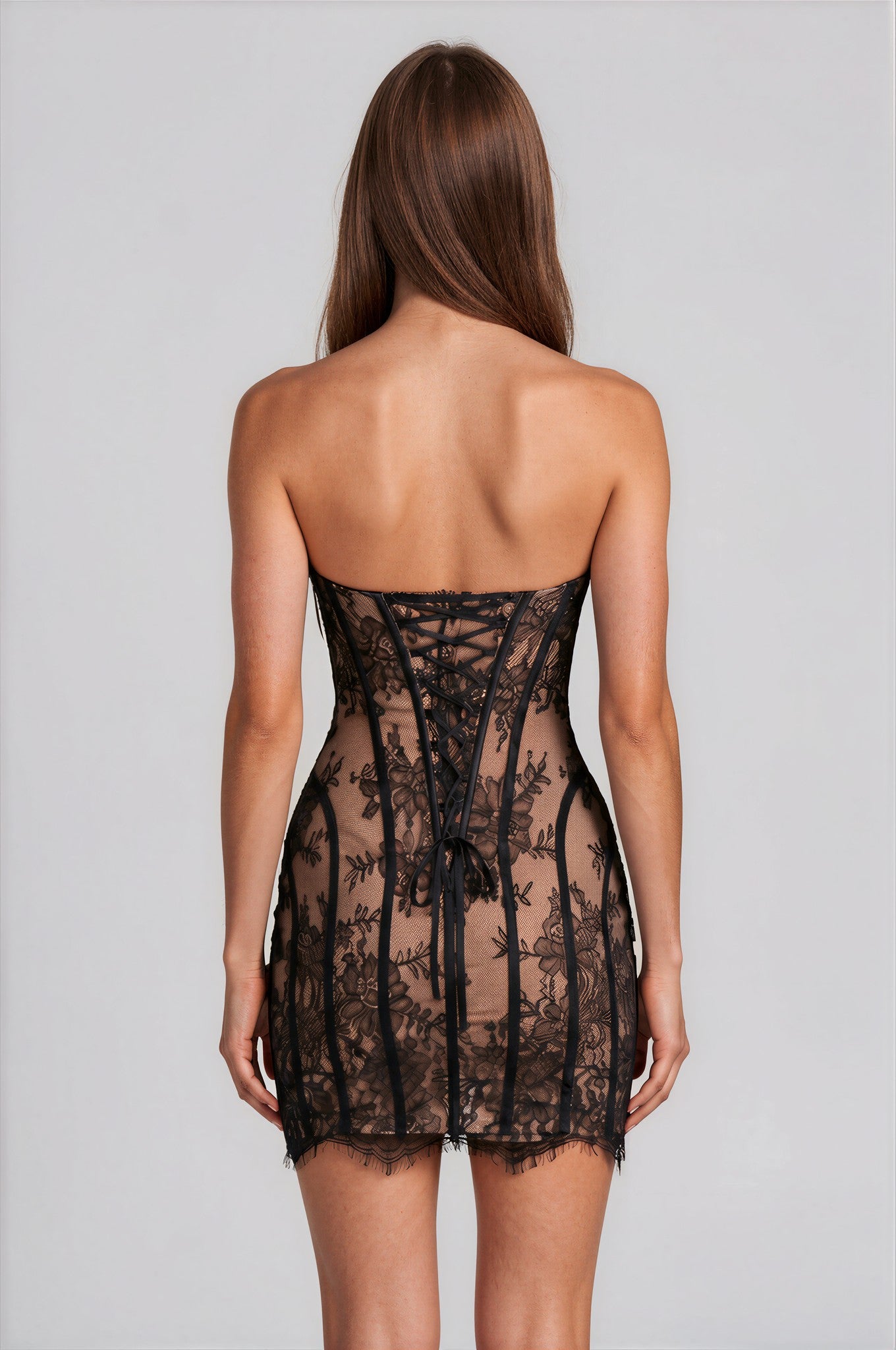 Amy mini dress - 𝘽𝙖𝙨𝙞𝙘 𝙇𝙞𝙣𝙚