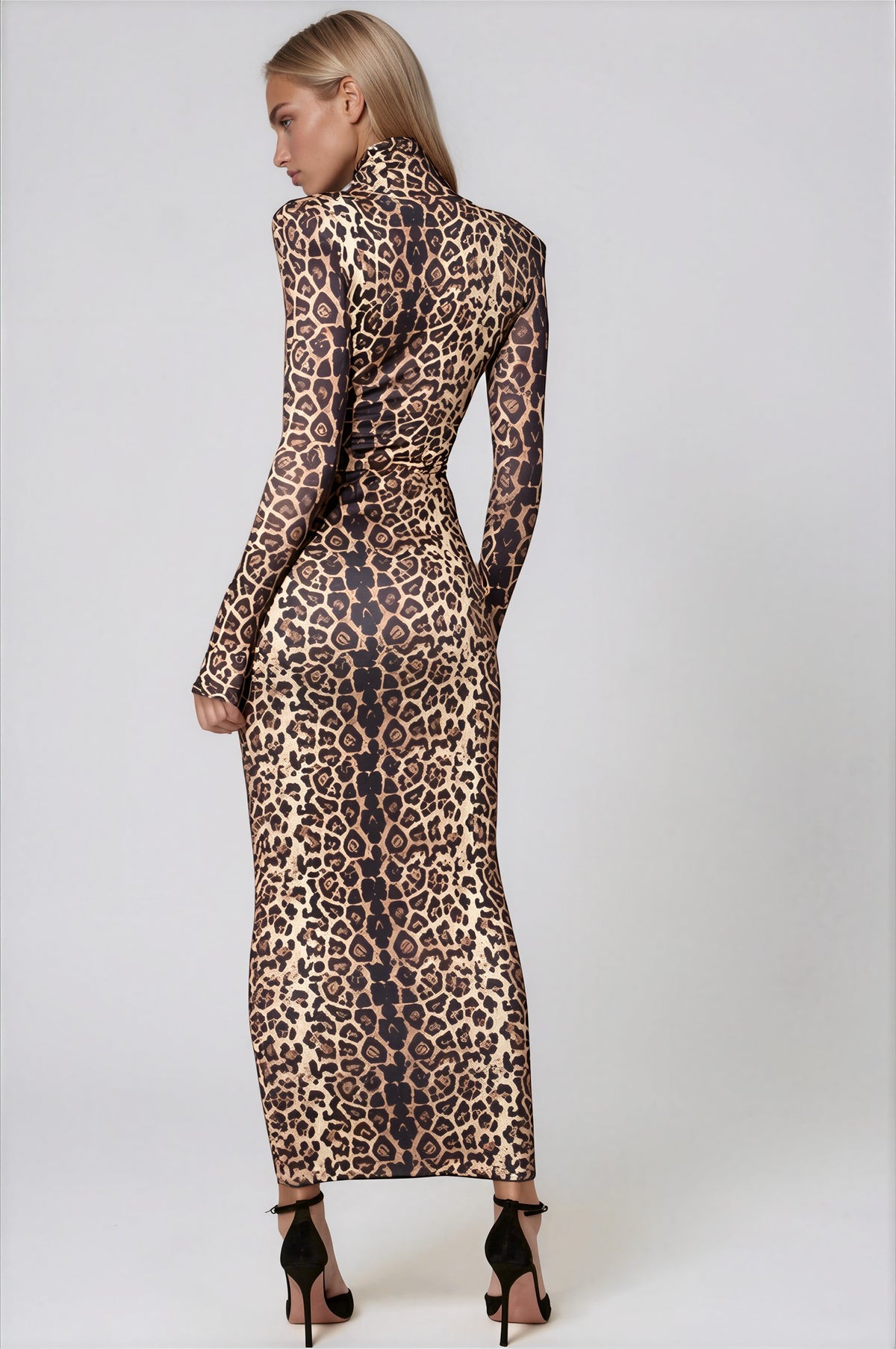 Tiger maxi dress - 𝘽𝙖𝙨𝙞𝙘 𝙇𝙞𝙣𝙚
