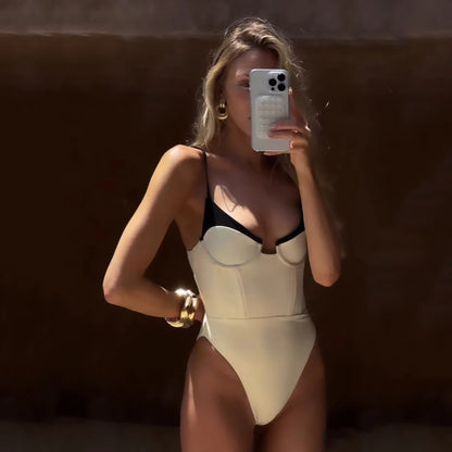 בגד ים שלם מחטב- אמנדה
