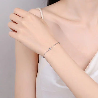 Bracelets with Moissanite stone