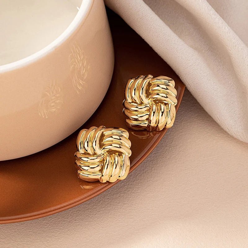 Sari earrings - 𝘽𝙖𝙨𝙞𝙘 𝙇𝙞𝙣𝙚